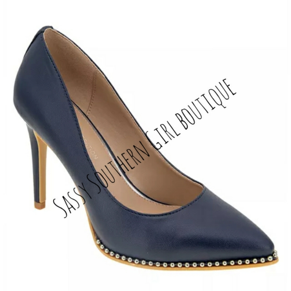 🆕⭐ BCBGeneration navy studded pumps - Picture 8 of 10